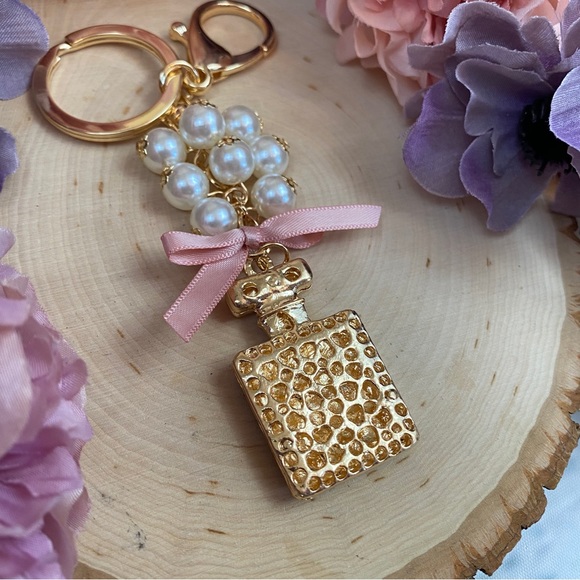 Chic Crystal Gemstone Perfume Bottle Keychain Charm - Picture 8 of 10